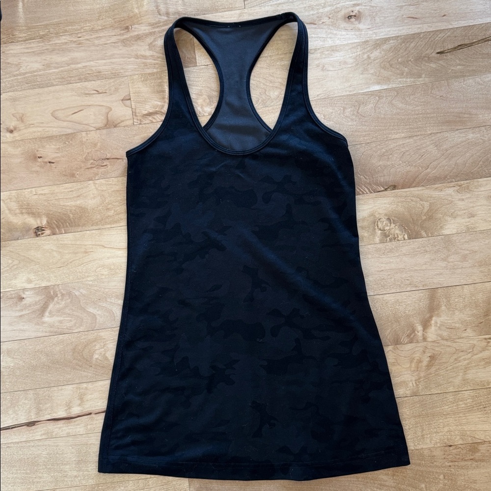 Lululemon Racer‎ Back Tank Top - Black Camo - Sz 6